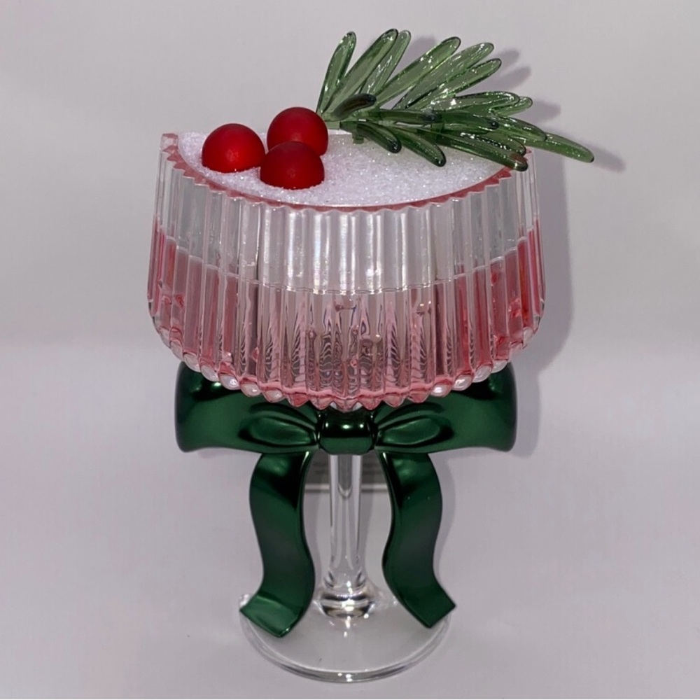 ISO (not for sale) - bath and body works Christmas cocktail wall scent plug